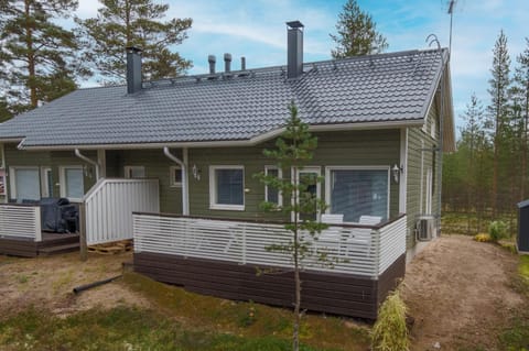 Property building, Day, Natural landscape, Garden view