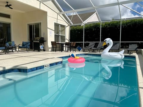 Amazing Villa House in Four Corners