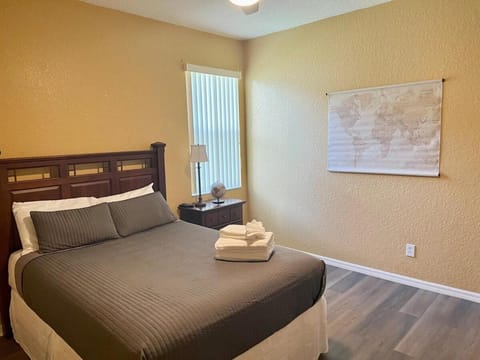 Amazing Villa House in Four Corners