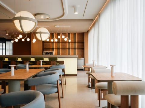 Restaurant/places to eat, Lobby or reception, Lounge or bar