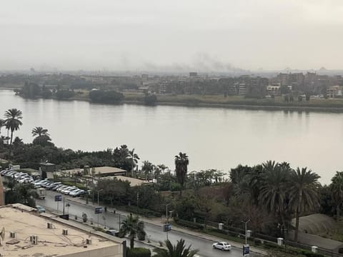 Day, Neighbourhood, Bird's eye view, City view, River view, Location