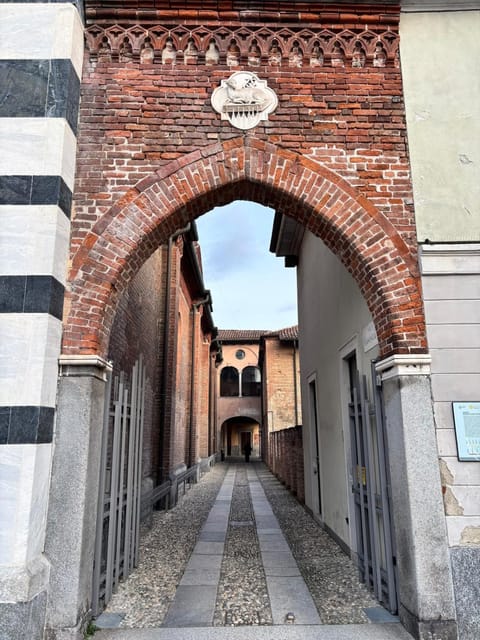 Apartment Monza Station 15 min to Milan Center Apartment in Monza