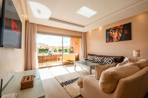 Communal lounge/ TV room, TV and multimedia, Living room, Evening entertainment