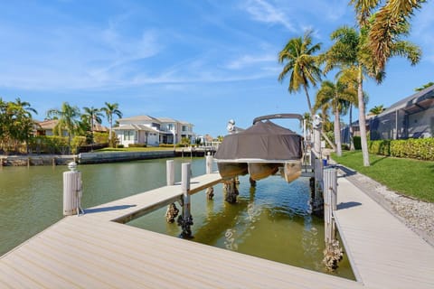 Dock Holiday House in Marco Island