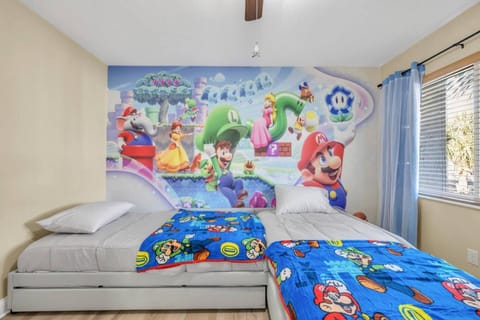 Bed, Photo of the whole room, Bedroom