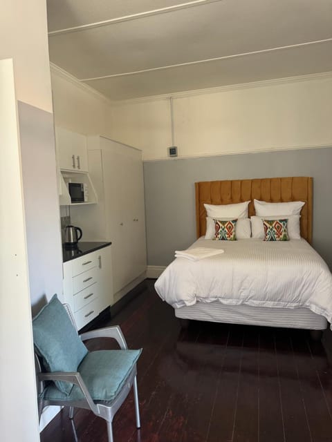 Legacy lodge Bed and Breakfast in Cape Town