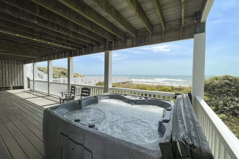 NTB210 Blue Moon House in North Topsail Beach