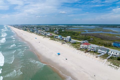 NTB210 Blue Moon House in North Topsail Beach