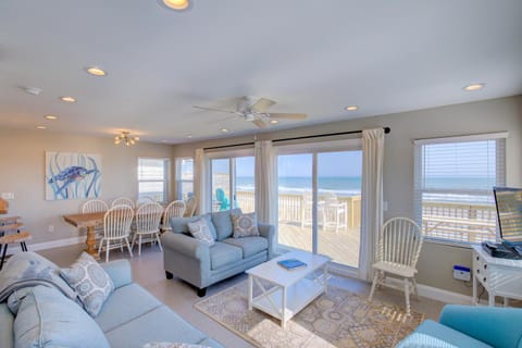 NTB200 Seaside House House in North Topsail Beach