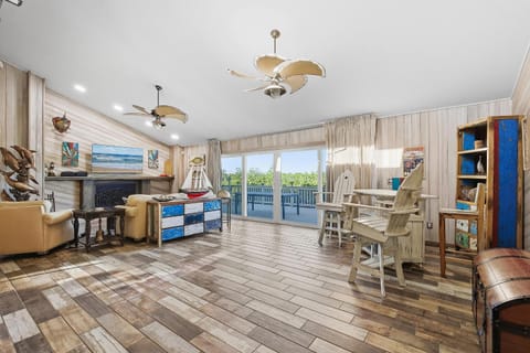 Hooked on the River House in Edgewater