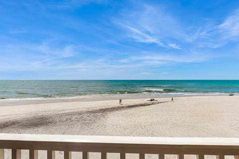 NTB2346 Tipsy Turtle North House in North Topsail Beach