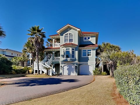 Property building, Neighbourhood, Natural landscape, Parking