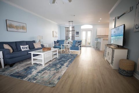 Steps to Ocean- Private Beach, Beach Ramp, 2 Pools,17 guests - Shark Shack House in Miramar Beach