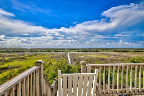 NTB3759 Surf and Sound House in North Topsail Beach