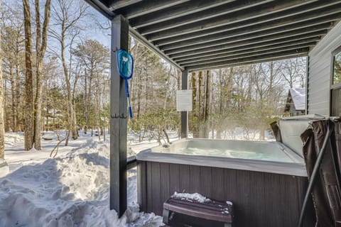 Poconos Ski Base with Hot Tub and Game Room! House in Hickory Run State Park