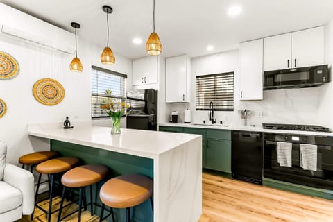 PB NEW BUILD l A Block from SAND House in Pacific Beach