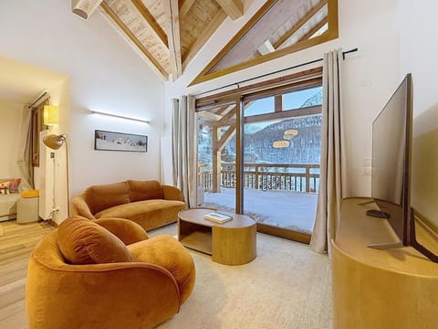 La Tanière d'Altaïr, duplex premium ski-in ski-out 8p avec garage Apartment in Montgenèvre