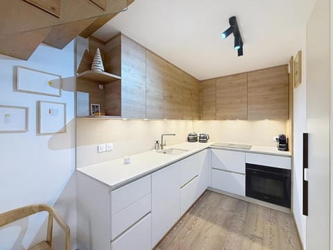 La Tanière d'Altaïr, duplex premium ski-in ski-out 8p avec garage Apartment in Montgenèvre