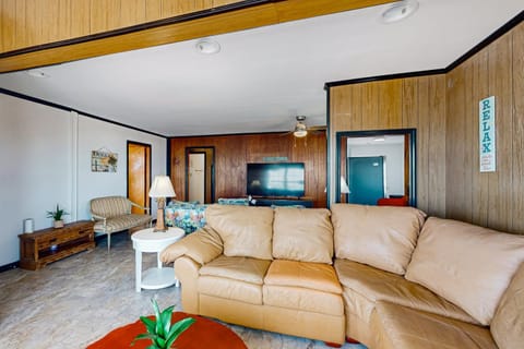 NTB575 Ocean Bliss House in North Topsail Beach