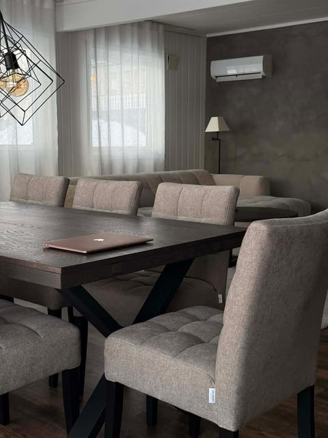 Calm, big, modern house in a quiet neighbourhood Apartment in Nordland, Norway