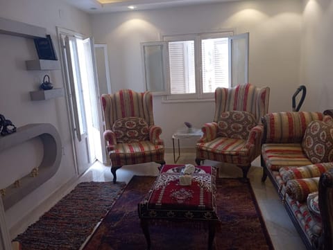 Communal lounge/ TV room, TV and multimedia, Living room, Seating area