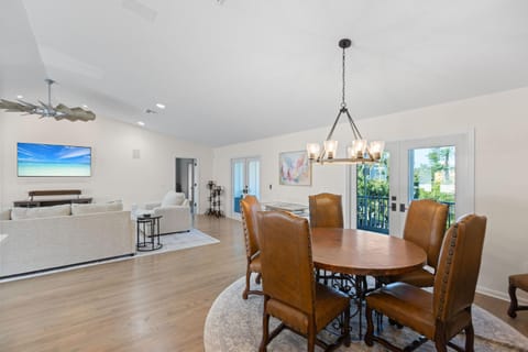 Beachwalk Hideaway House in Longboat Key