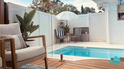 Property building, Pool view, Swimming pool