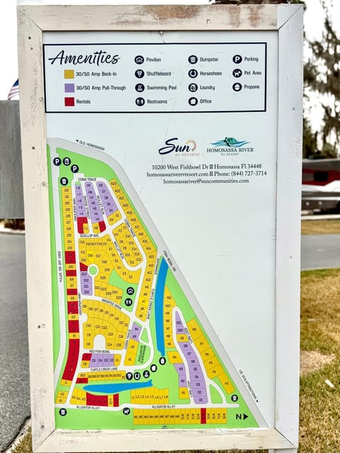 Homosassa Springs- Waypoint Campground/
RV Resort in Homosassa
