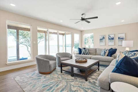 The Cliff House House in Granbury