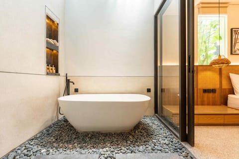 Pasisi 15 - 4BR Modern Gem with Private Pool, Canggu Villa in North Kuta