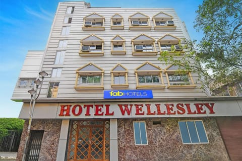 Property building, Facade/entrance