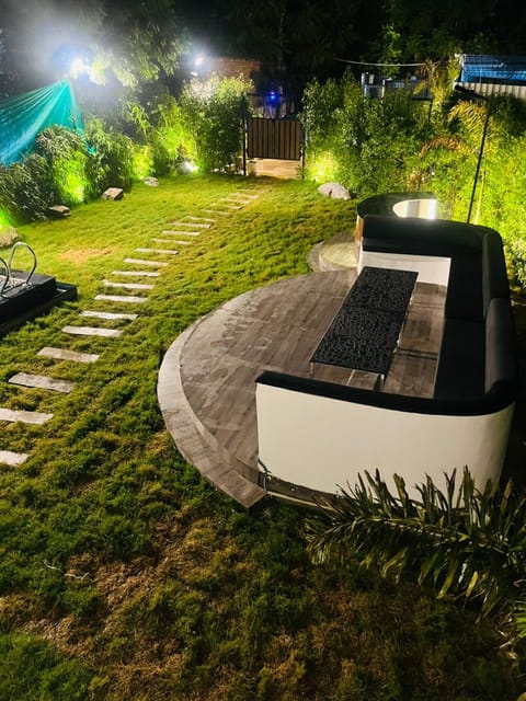 Garden, Garden view