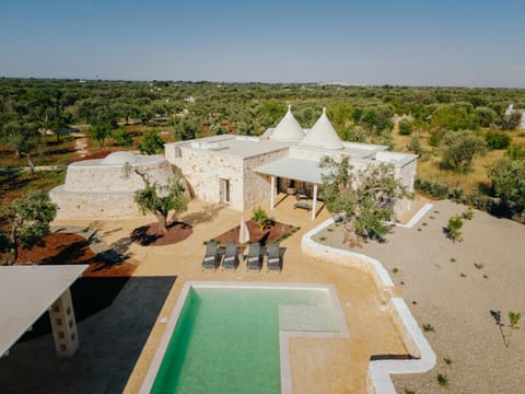 Property building, Patio, Swimming pool