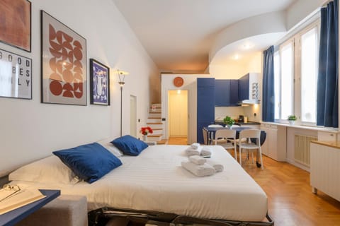 Bed, Living room, Photo of the whole room, Bedroom