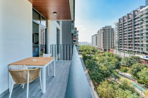 Property building, Patio, Nearby landmark, Day, Neighbourhood, View (from property/room), Balcony/Terrace, Balcony/Terrace