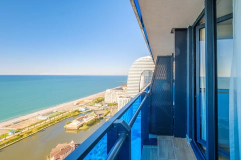Property building, Day, Natural landscape, View (from property/room), Balcony/Terrace, Beach, Sea view
