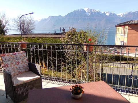 Patio, Day, Natural landscape, View (from property/room), Balcony/Terrace, Mountain view