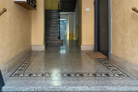 The Gentle Red House Living the city easily Apartment in Milan