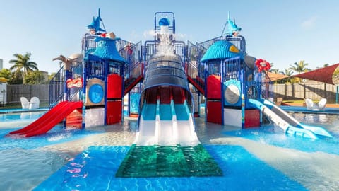 Aqua park, Swimming pool