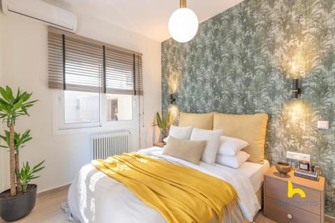 The Urban Jungle Escape Corner APT Near Acropolis Apartment in Kallithea