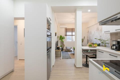 The Urban Jungle Escape Corner APT Near Acropolis Apartment in Kallithea