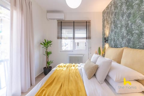 The Urban Jungle Escape Corner APT Near Acropolis Apartment in Kallithea