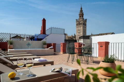 Balcony/Terrace, Pool view, Swimming pool, sunbed