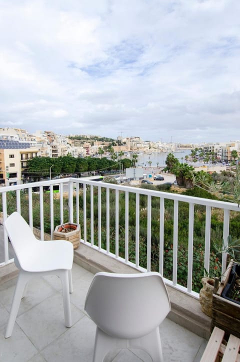 View (from property/room), Balcony/Terrace