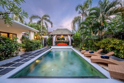 Day, Natural landscape, Garden, Garden, Balcony/Terrace, Spa and wellness centre/facilities, Garden view, Pool view, Swimming pool, Swimming pool, sunbed