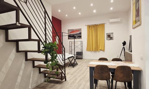 Living room, Seating area, air conditioner