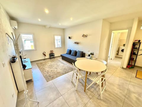 Sky Suite Apartment in Modena