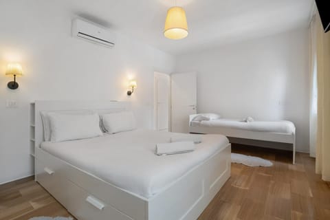 Venezia, 15 Minutes From Venice Apartment in Venice