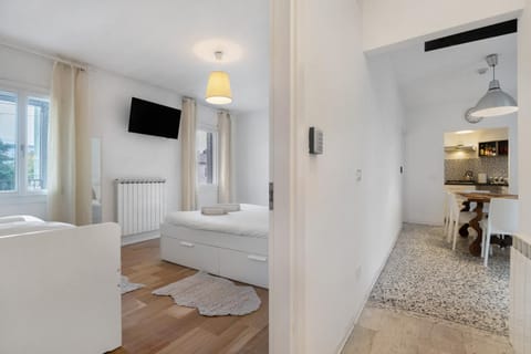 Venezia, 15 Minutes From Venice Apartment in Venice