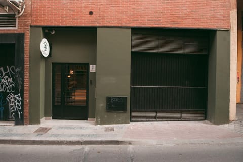 Facade/entrance